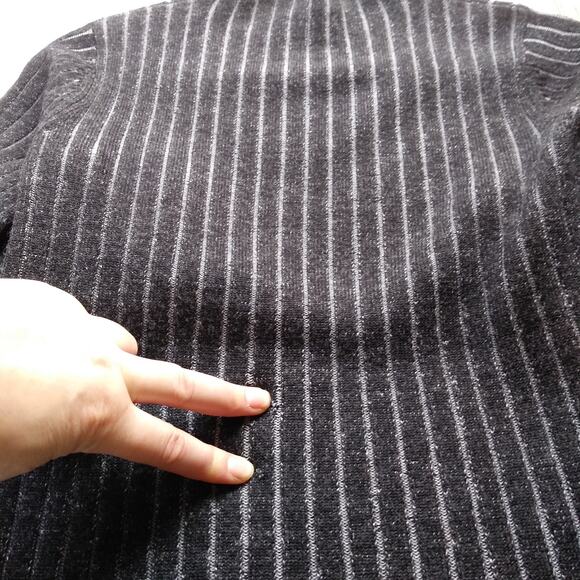Wilfred 100% Merino Wool Mock Neck Sweater Top Womens M Gray Contemporary *Holes - Picture 12 of 12